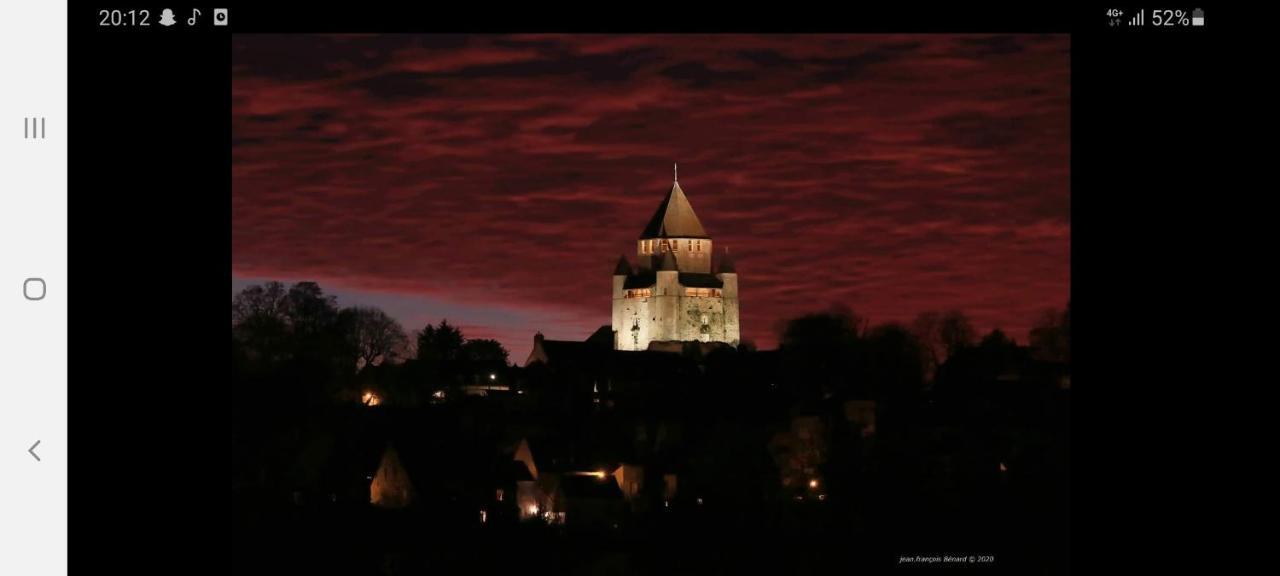 Detente Provinoise Provins Eksteriør bilde
